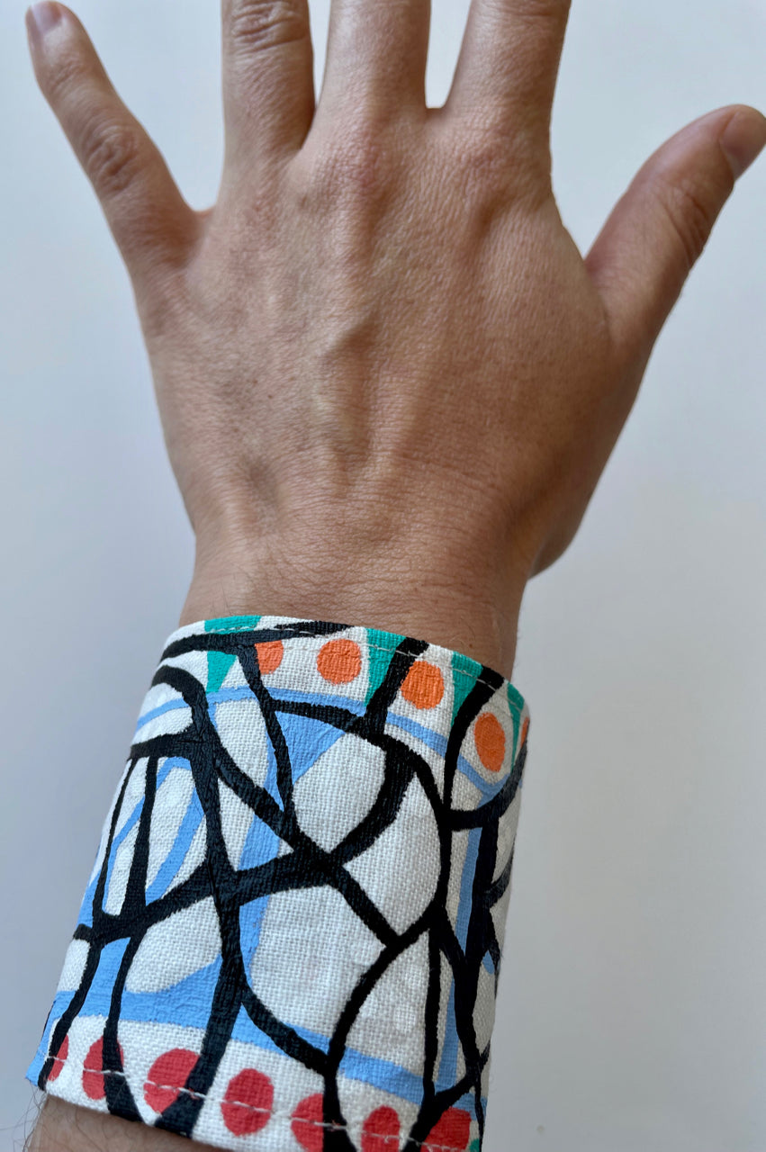 Wrist-Cuff / one-of-a-kind / hand-painted & collaged